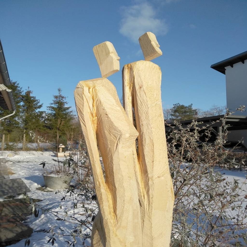 Xxlskulptur aus holz, lebensgroße skulpturen, kunstwerkstatt heilmann