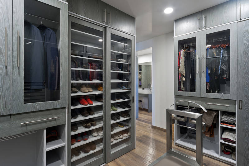 Fotos de vestidores y closets de estilo moderno : departamento en ...
