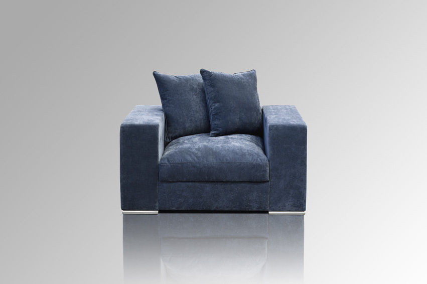 homify Phòng khách Sofas & armchairs