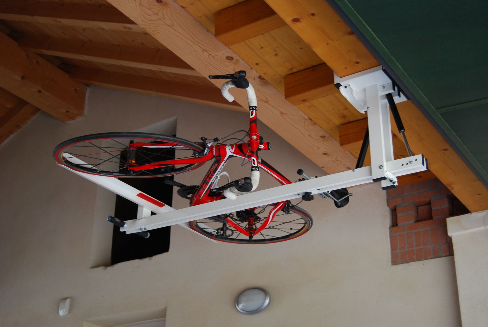 flat-bike-lift photo gallery, flat-bike-lift flat-bike-lift 모던스타일 차고 / 창고