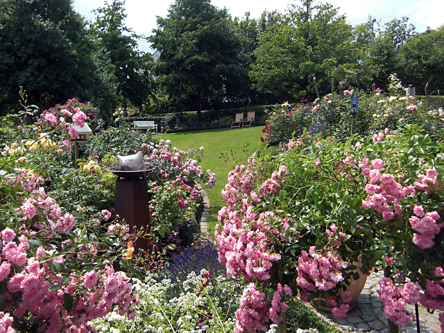 Der romantische Landhausgarten homify Garten im Landhausstil