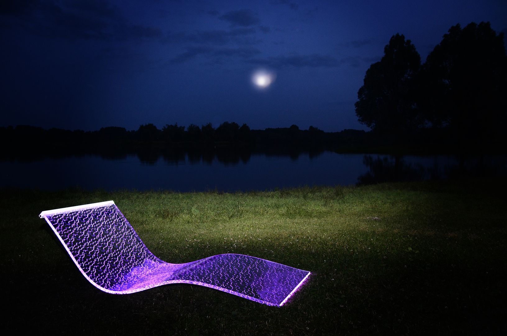 Lumiluxe LED LOUNGE Chair, BeMOSS BeMOSS オリジナルデザインの リビング 椅子