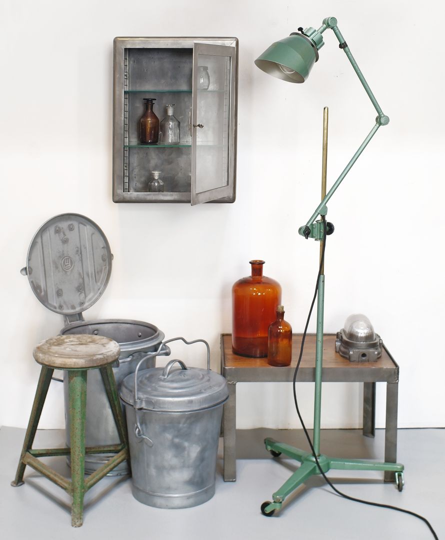 Wohnen im Industriedesign, Goldstein & Co. Goldstein & Co. Industrial style living room Lighting