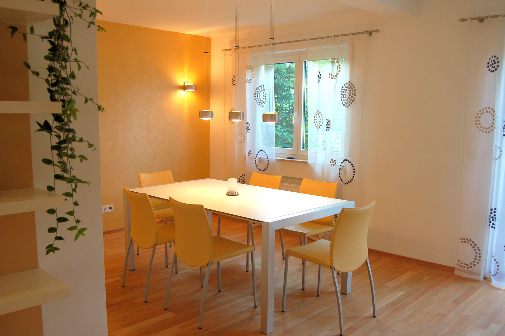 Umbau Wohnung Darmstadt - Bickenbach, Einrichtungsideen Einrichtungsideen Modern dining room