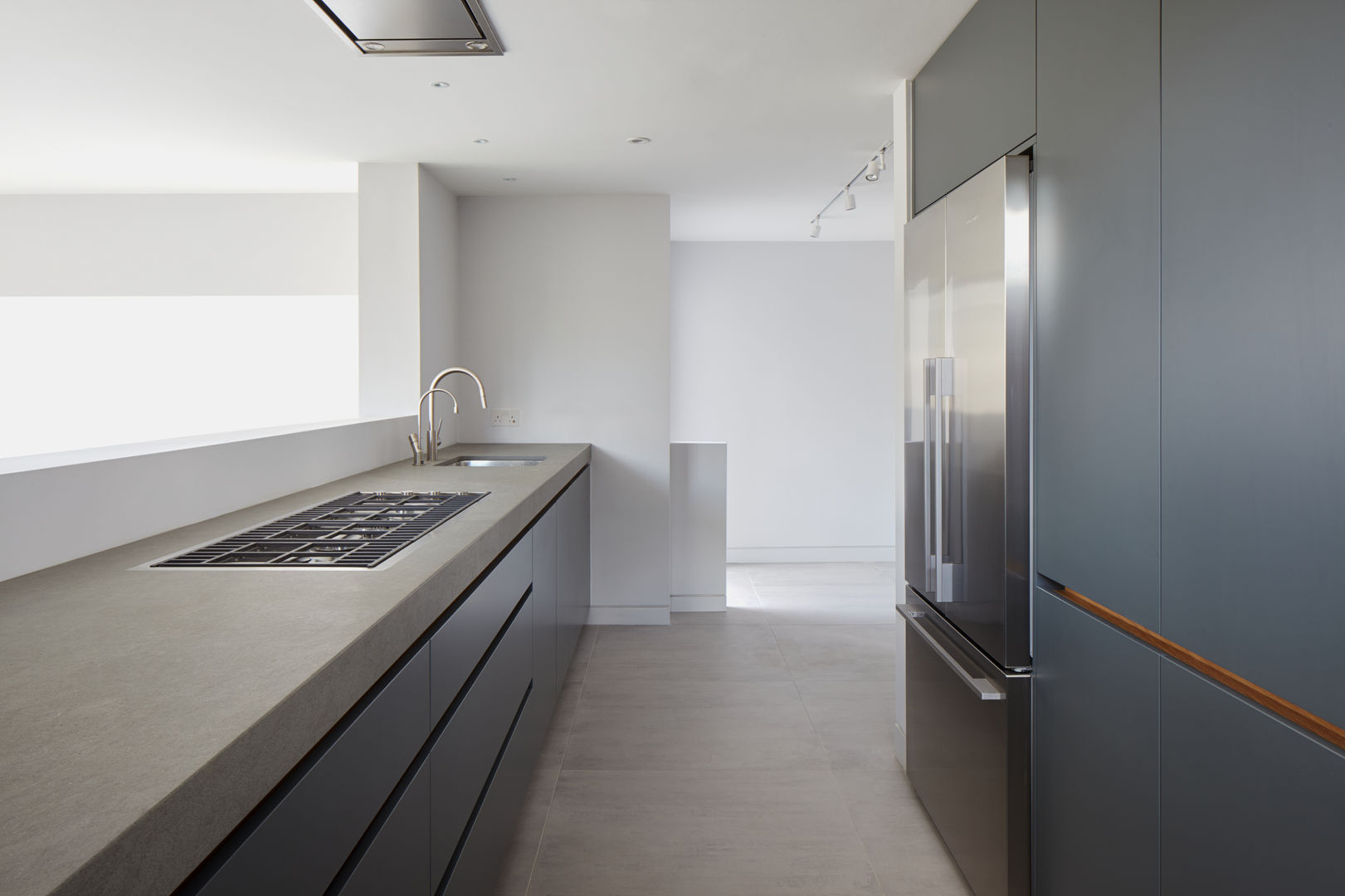 Whitton Road, Phillips Tracey Architects Phillips Tracey Architects Modern kitchen