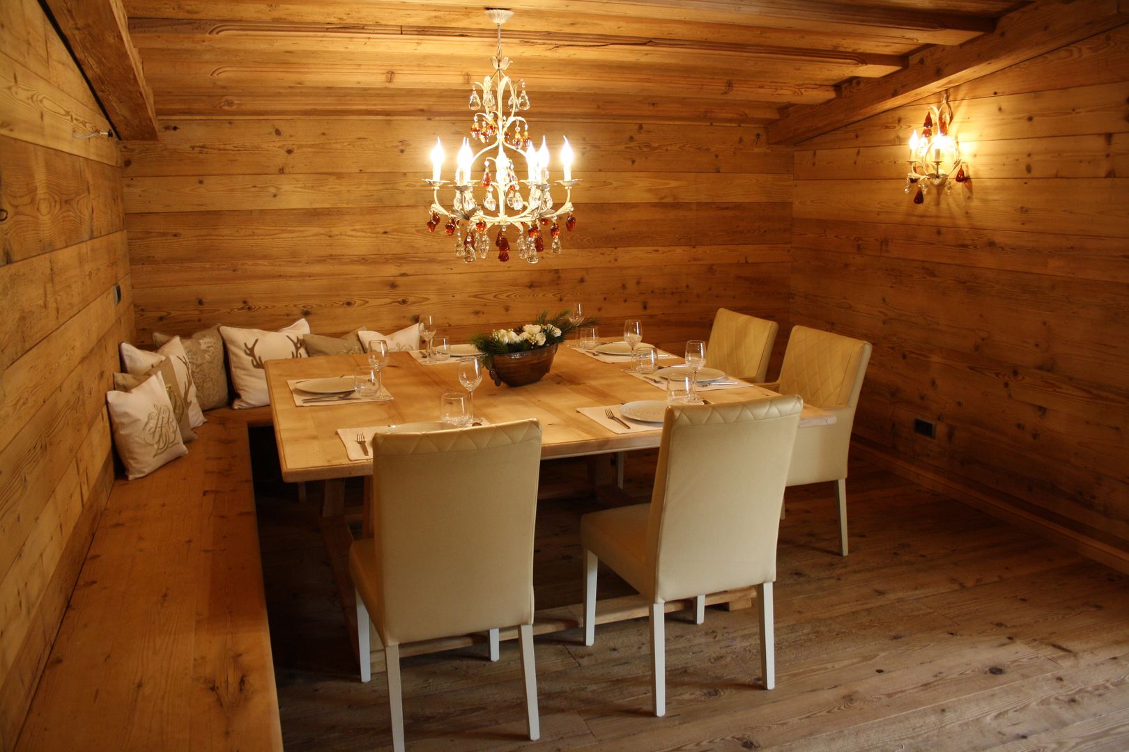 homify Country style dining room