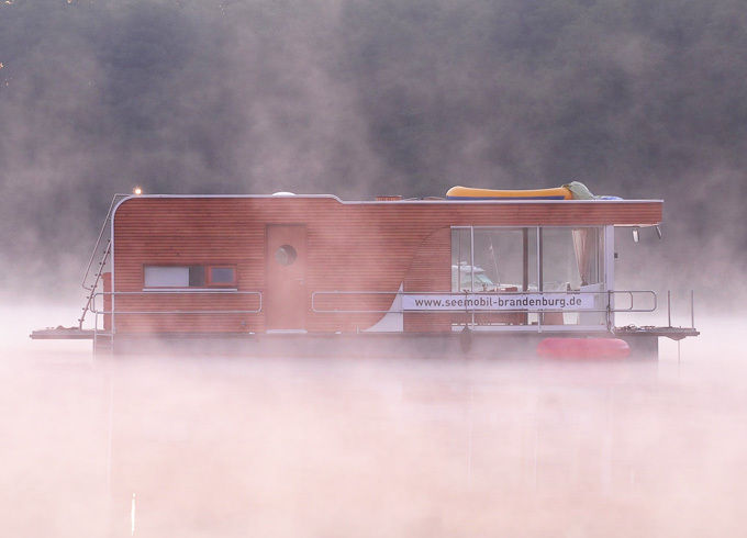 Mit dem Hausboot auf der Havel, ZappeArchitekten ZappeArchitekten Yachts & jets