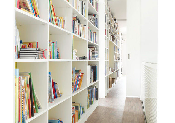 Bibliothekenregal, Ludwig + Nied GbR Ludwig + Nied GbR Living room Shelves