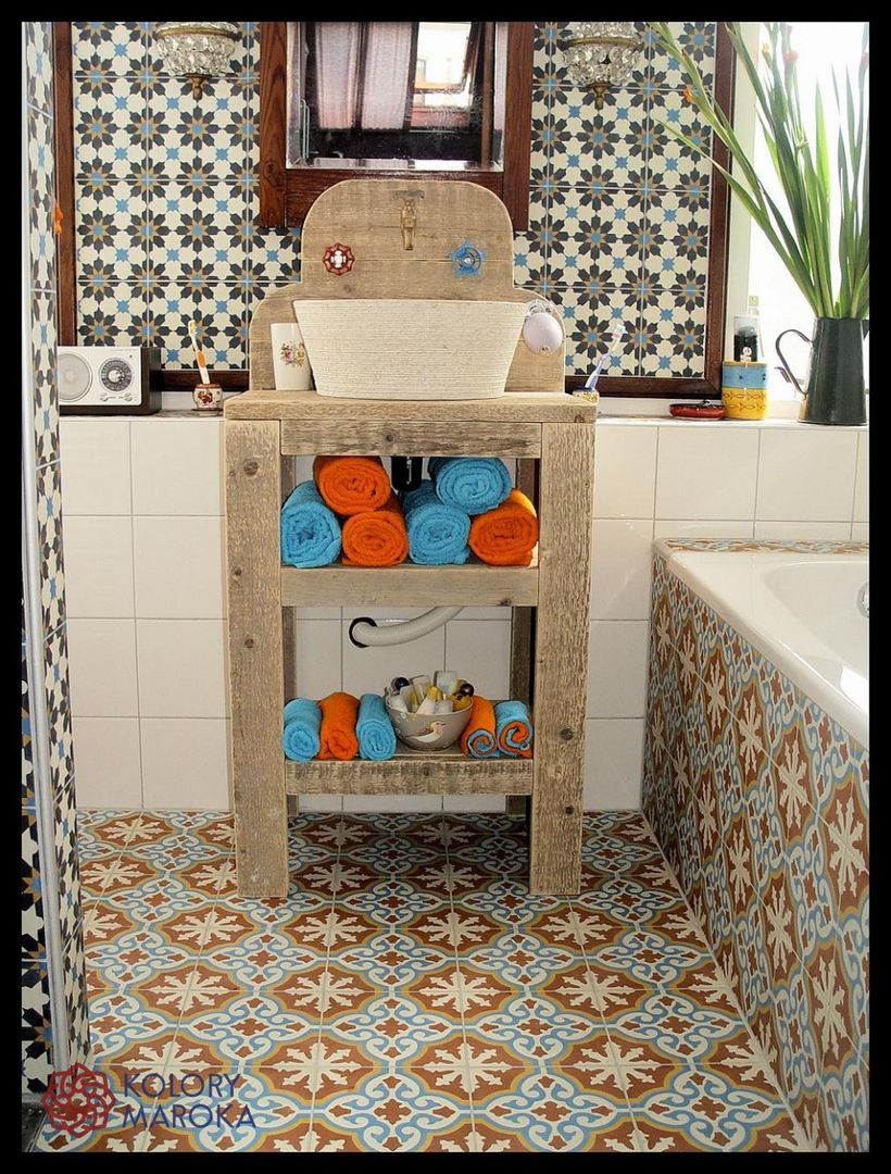 Aranżacje płytek cementowych w łazience, Kolory Maroka Kolory Maroka Mediterranean style bathrooms