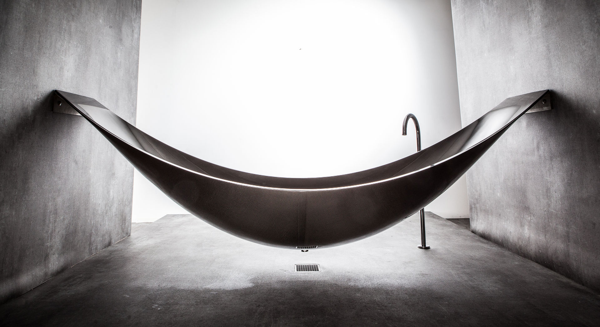 Badewanne Objekte, Design by Torsten Müller Design by Torsten Müller حمام دوش وأحواض إستحمام