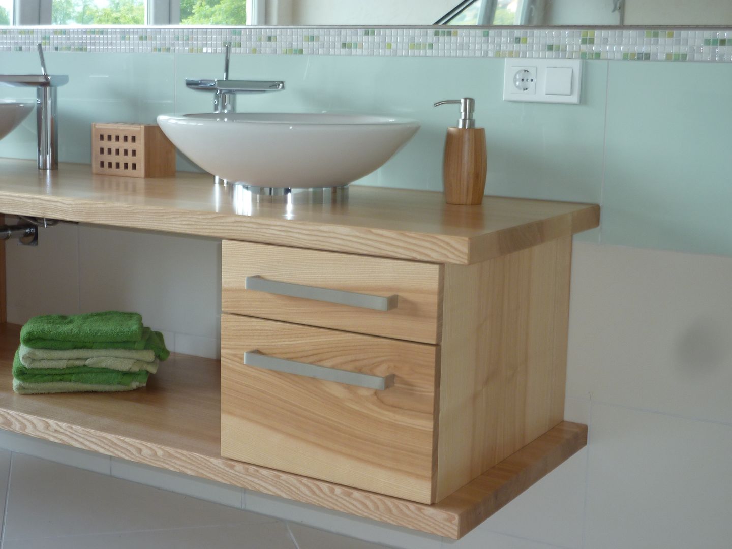 Bad Möbel, Schreinerei Deml GmbH Schreinerei Deml GmbH Phòng tắm phong cách đồng quê Sinks