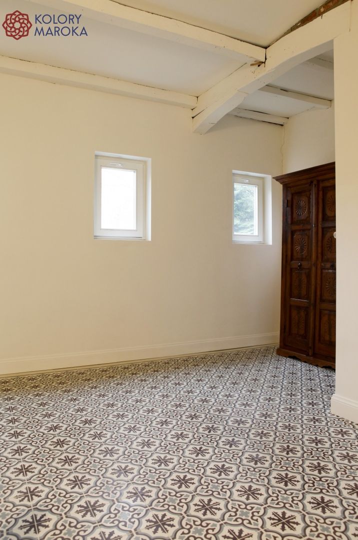 Aranżacje płytek cementowych w korytarzach i przedpokojach, Kolory Maroka Kolory Maroka Paredes y pisos de estilo mediterráneo