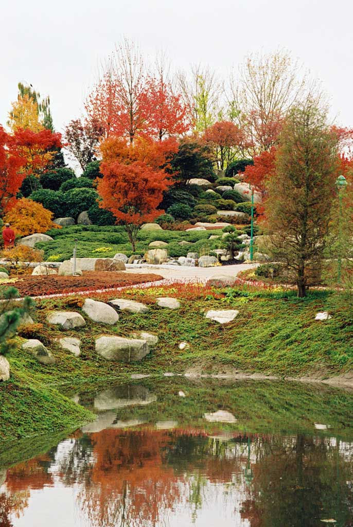 Blumenpark in Rain am Lech, Kirchner Garten & Teich GmbH Kirchner Garten & Teich GmbH Jardines de estilo moderno