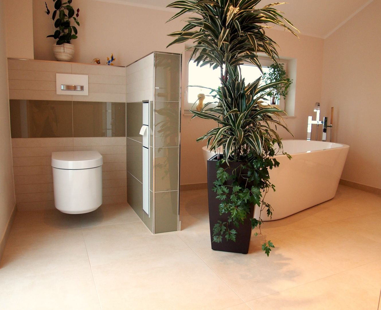 Badezimmer 1 in Stadecken homify Modern Banyo