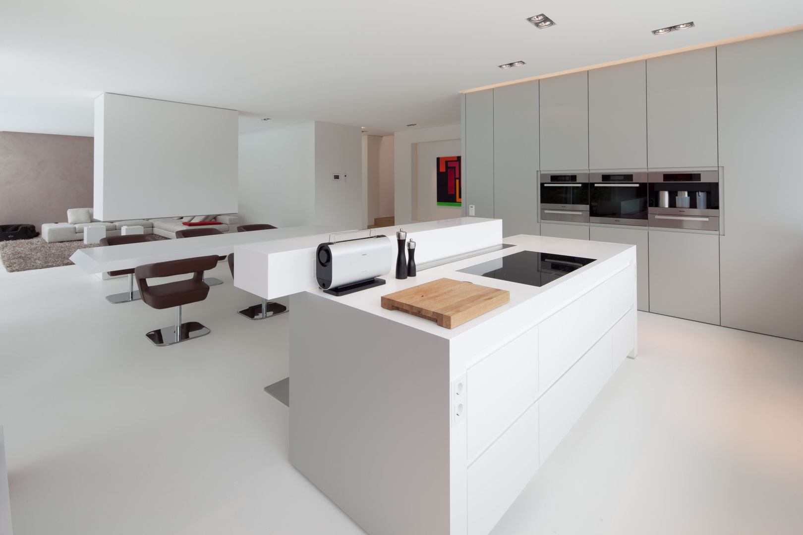 Moderne Villa im Bauhausstil, HI-MACS® HI-MACS® Modern style kitchen