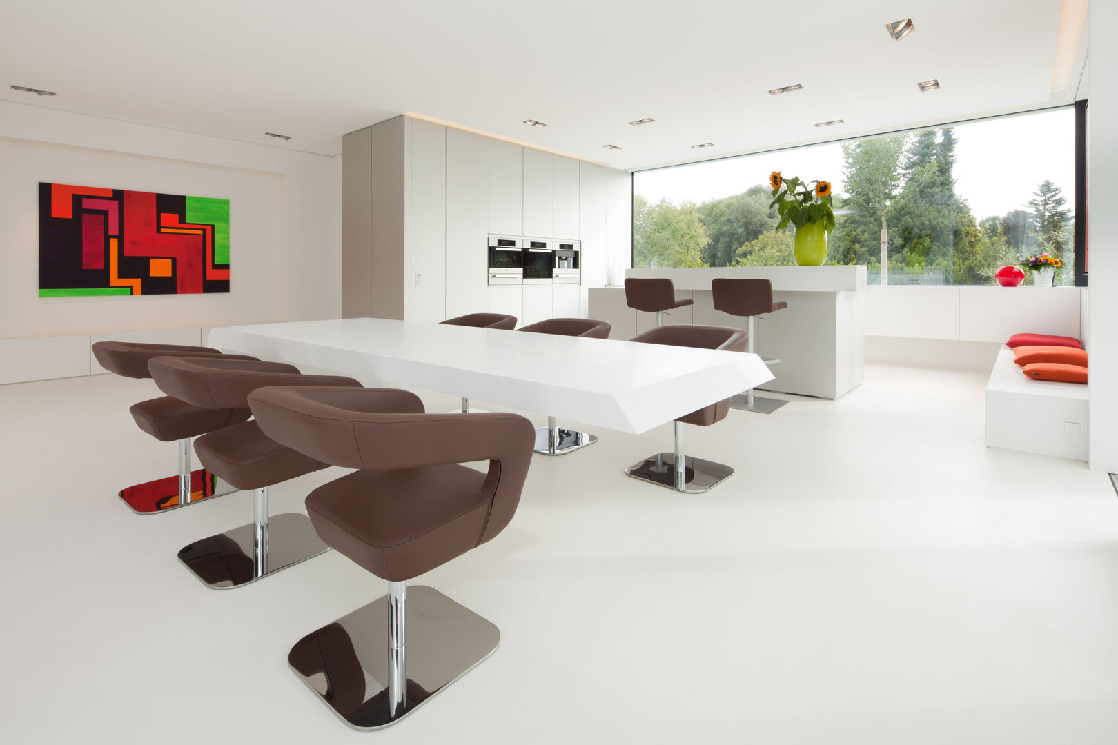 Moderne Villa im Bauhausstil, HI-MACS® HI-MACS® Modern dining room