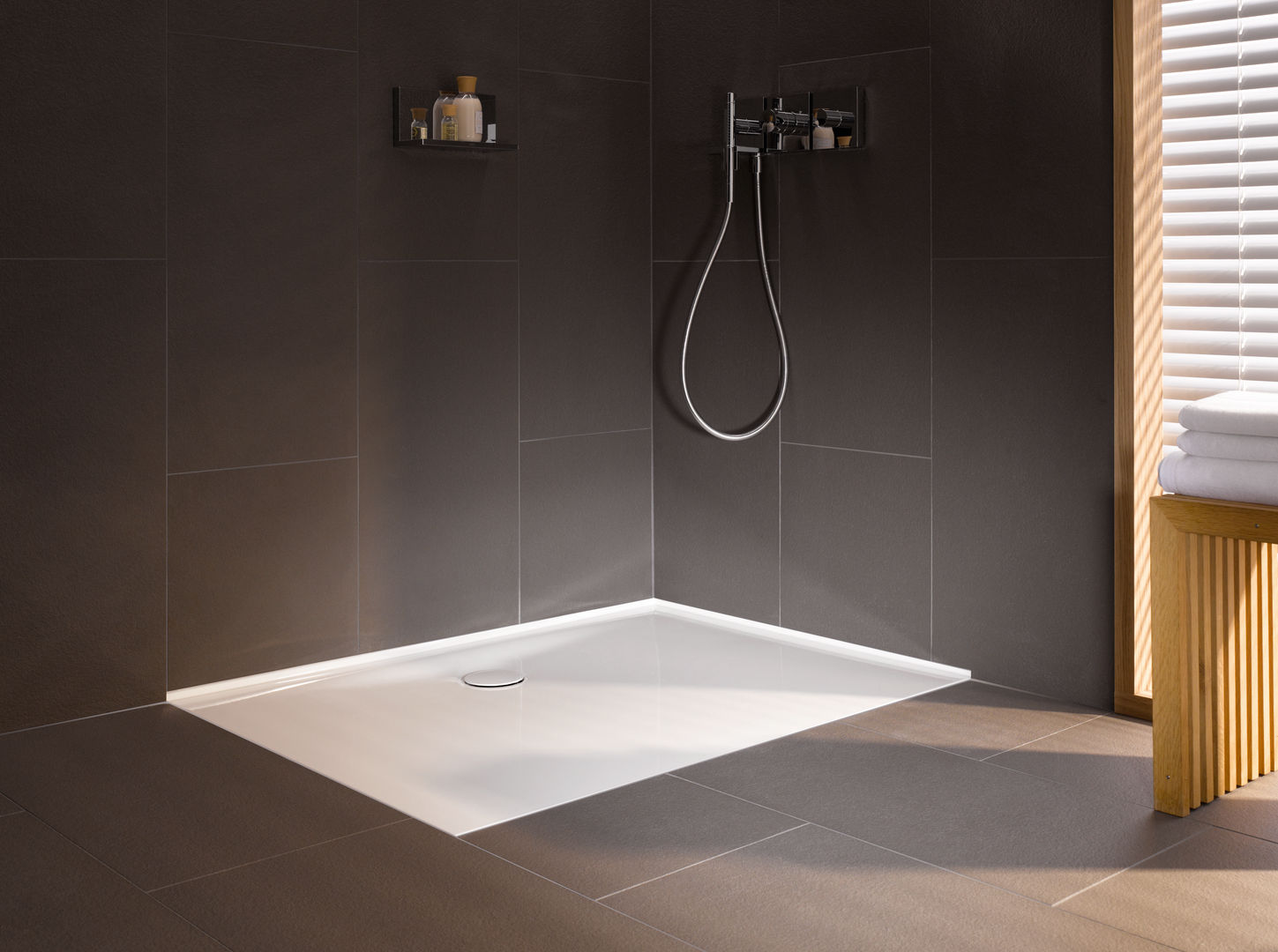 BETTELUX SILHOUETTE, BETTE GmbH & Co. KG BETTE GmbH & Co. KG Phòng tắm phong cách hiện đại Bathtubs & showers