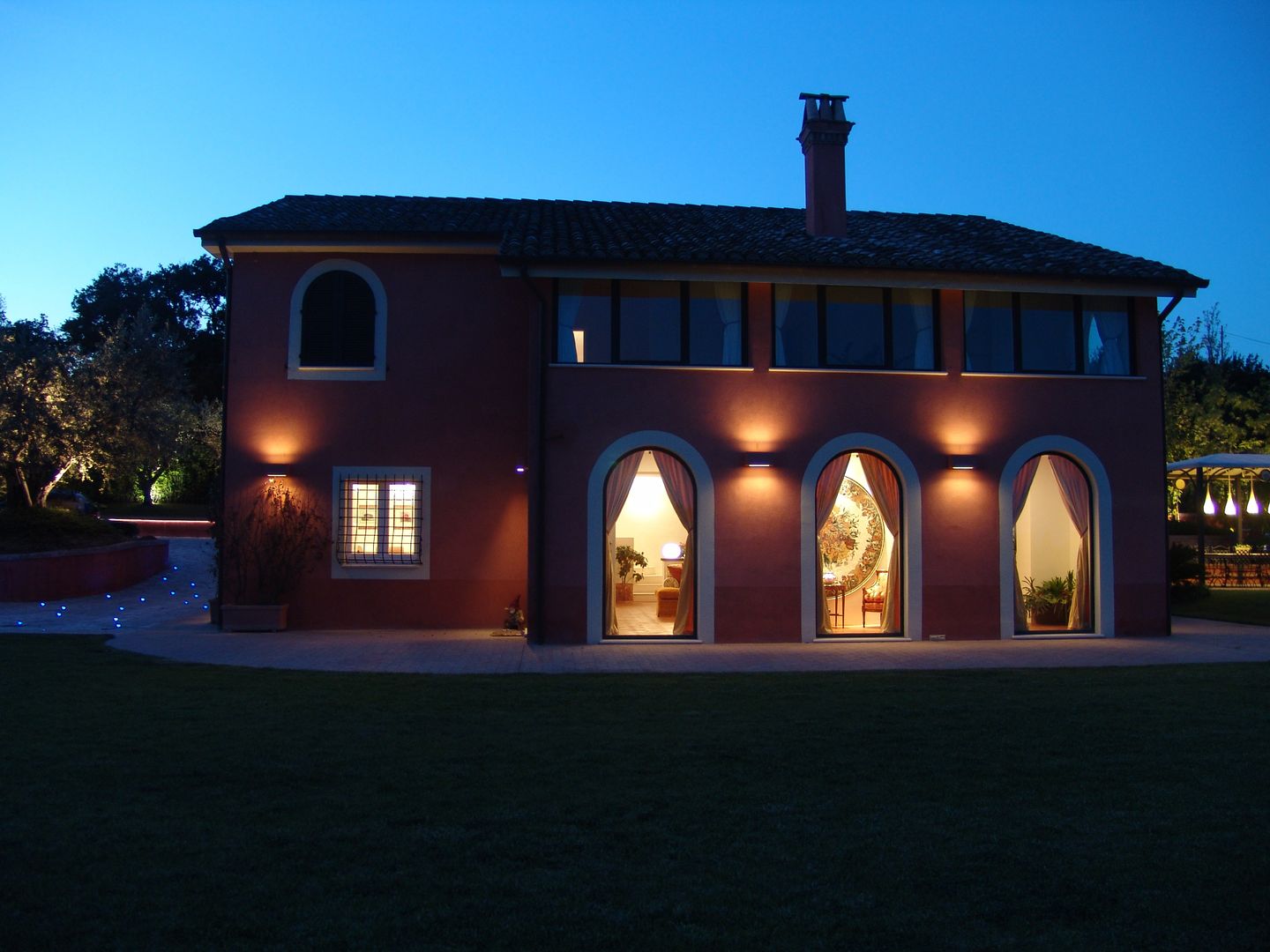 Private Villa, SPLD SA SPLD SA Cucina in stile mediterraneo Illuminazione