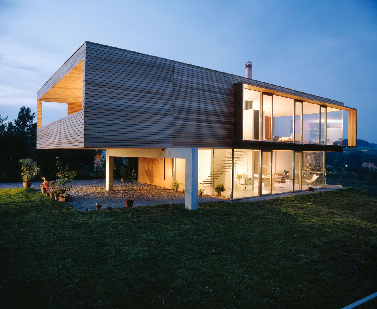Hochbuch, k-m architektur k-m architektur モダンな 家