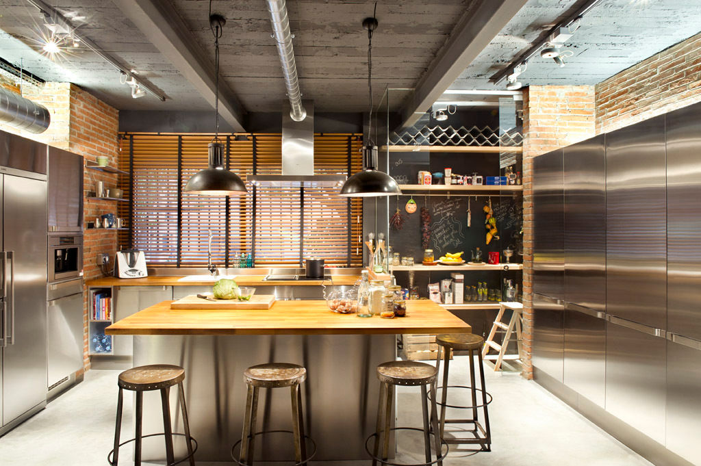 Bajo comercial convertido en loft (Terrassa), Egue y Seta Egue y Seta Rustic style kitchen