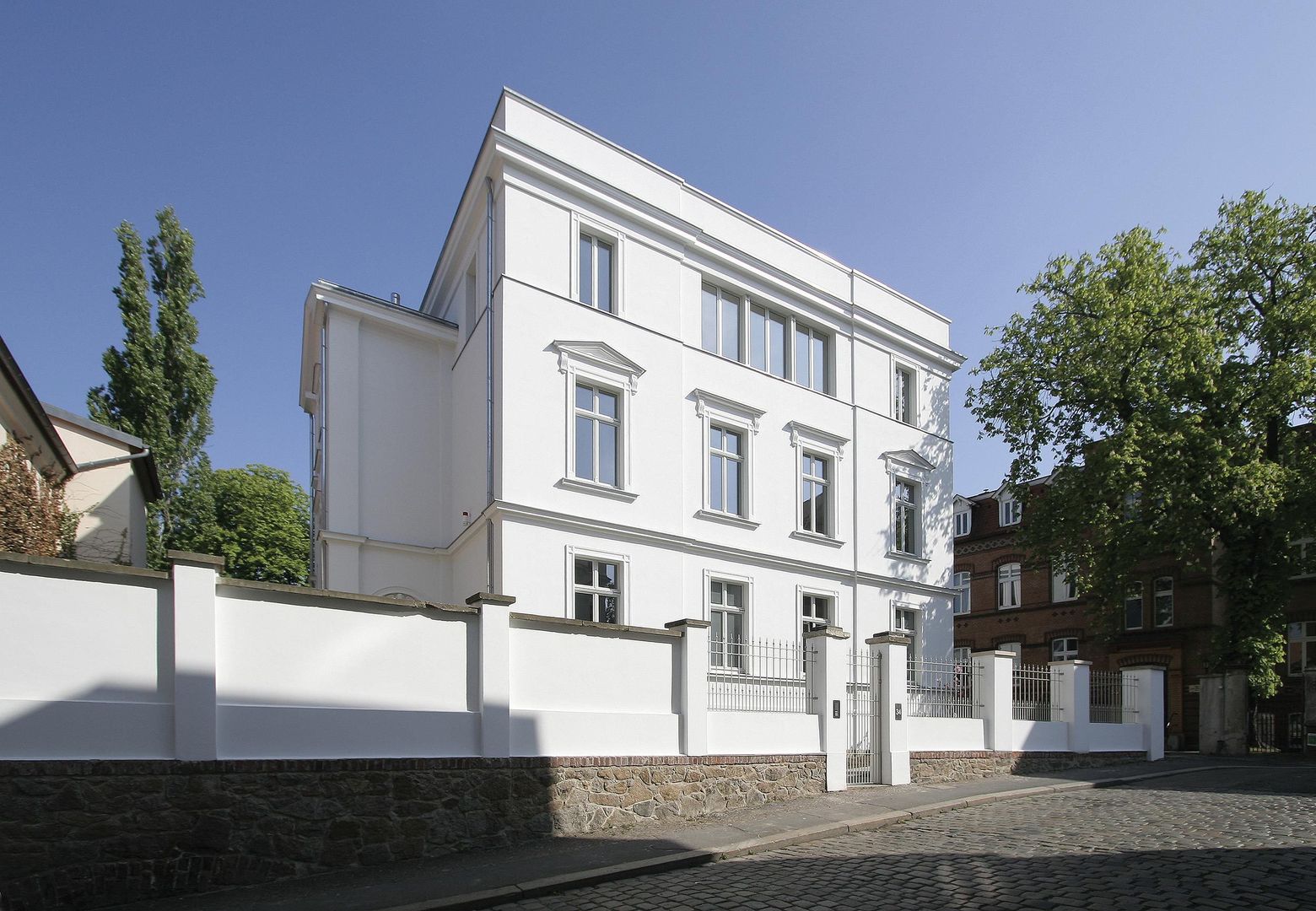 Klassisch und modern - Vom Stadtpalais zum Apartmenthaus, CG VOGEL ARCHITEKTEN CG VOGEL ARCHITEKTEN Classic style houses