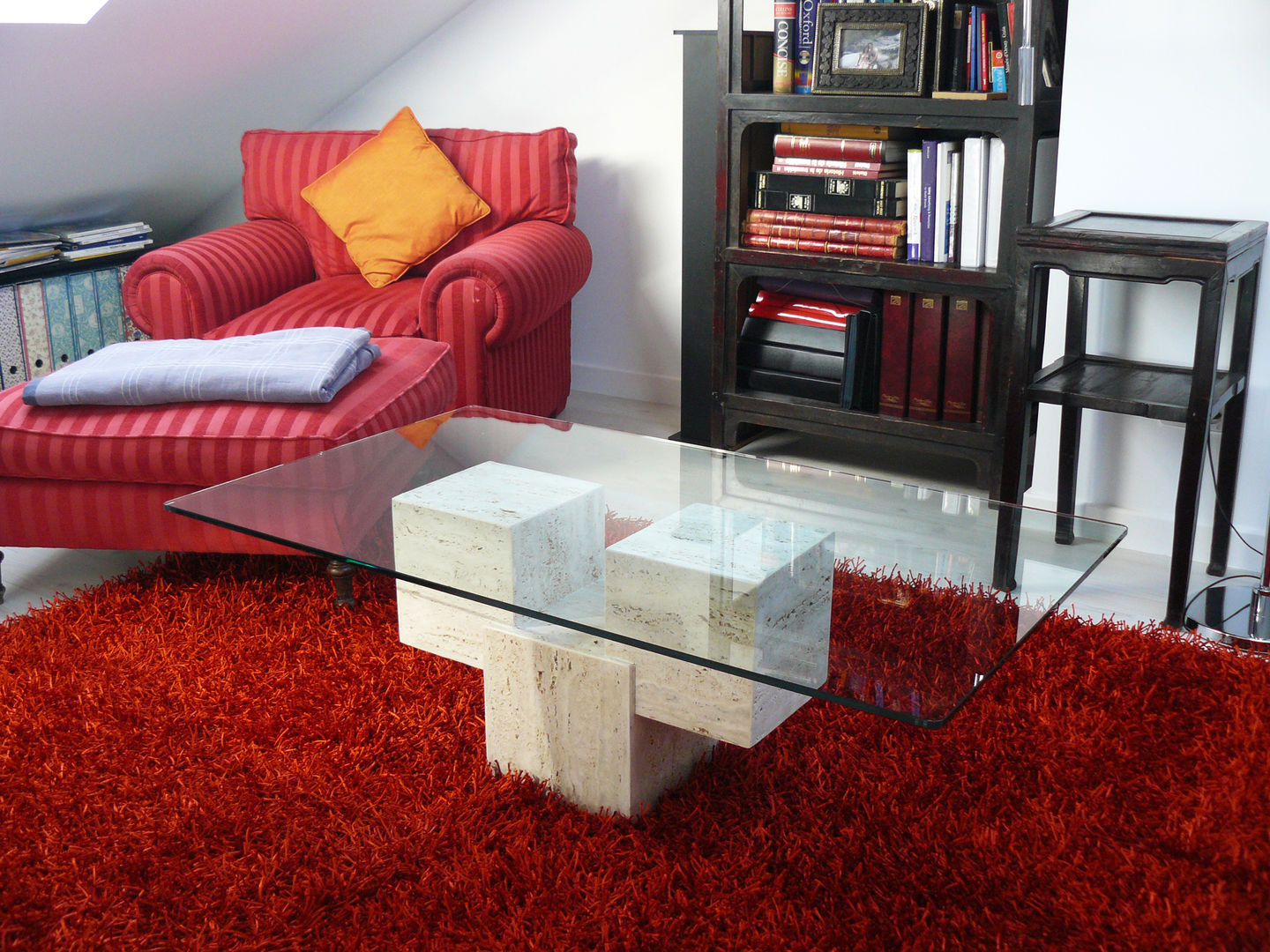 VENUS - Contemporary marble coffee table GONZALO DE SALAS Modern living room Side tables & trays