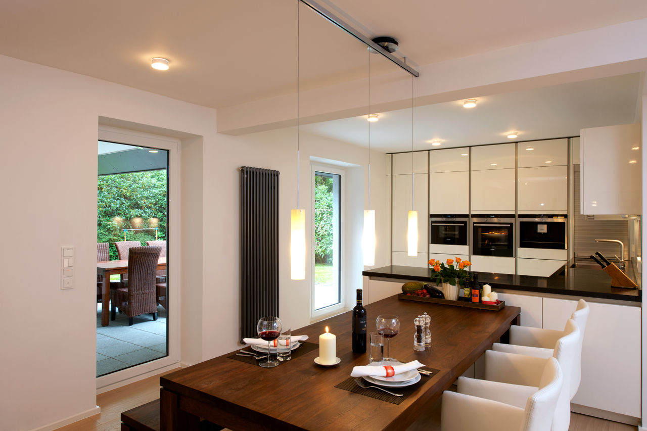 homify Modern dining room