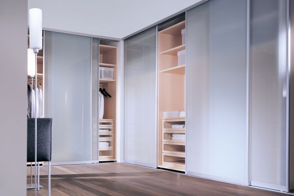 Innenausbau , InnenausSichten InnenausSichten غرفة نوم Wardrobes & closets