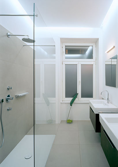 Zusammenlegung zweier Wohnungen im Frankfurter Nordend, Architektur Sommerkamp Architektur Sommerkamp Bathroom