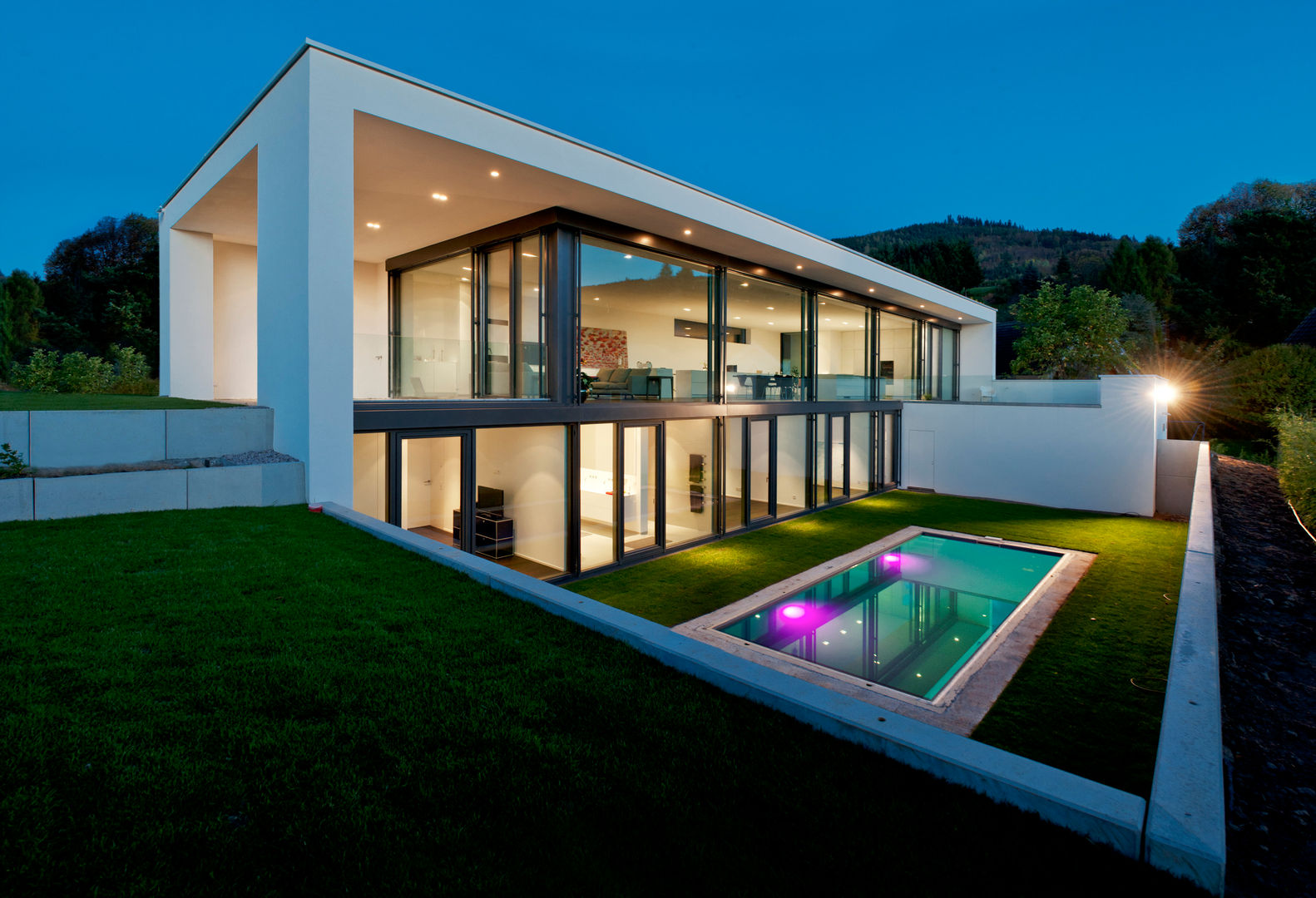 Passivhaus, Thomas Bechtold Thomas Bechtold Moderne Häuser Himmel,Anlage,Gebäude,Fenster,Hell,Natur,Baum,Innenarchitektur,Beleuchtung,Schatten