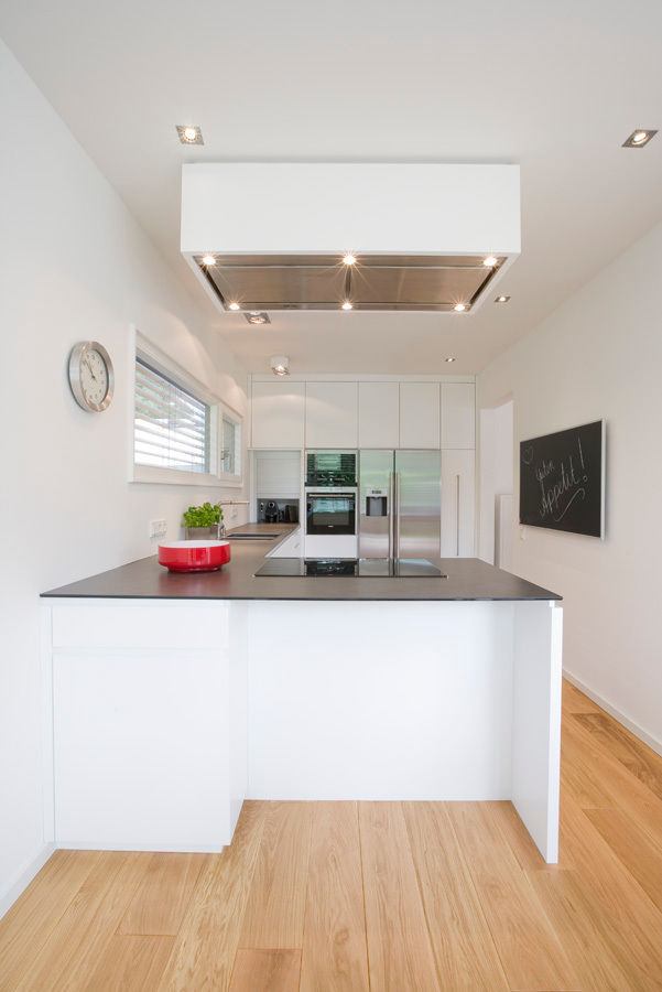 Küche in neuer Anbau, Bettina Wittenberg Innenarchitektur -stylingroom- Bettina Wittenberg Innenarchitektur -stylingroom- Modern kitchen