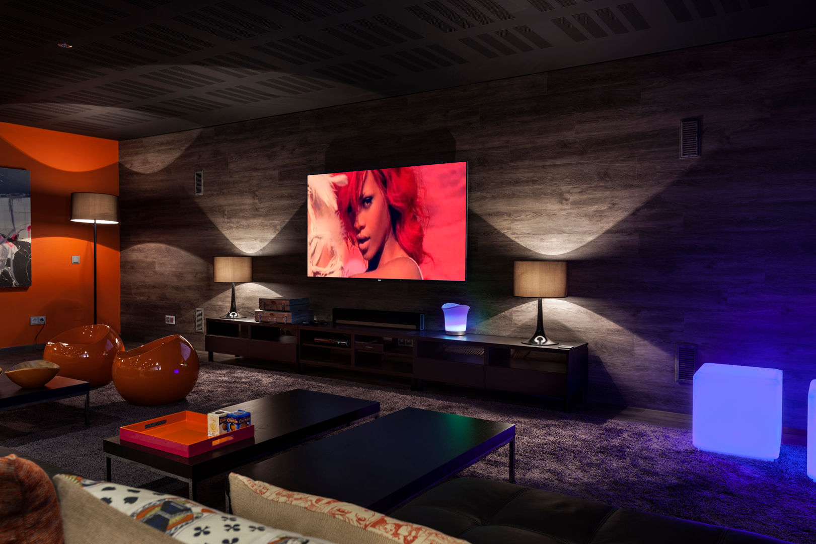Tv & play room, Originals Interiors Originals Interiors Salas multimídia modernas