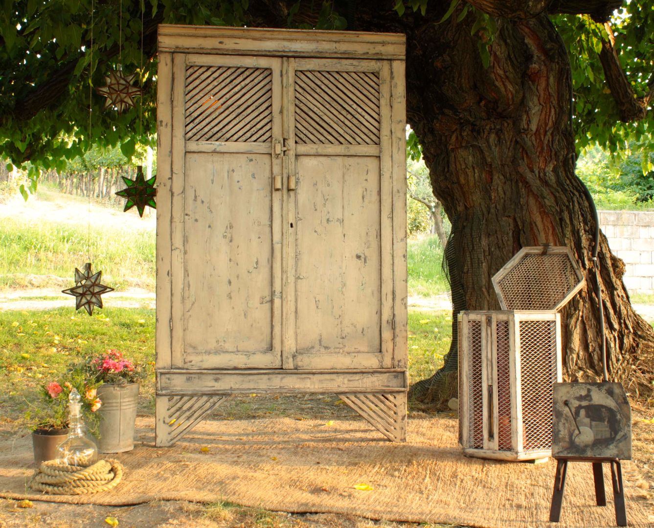 Spiraglio, Reverse Reverse Phòng khách phong cách chiết trung Cupboards & sideboards