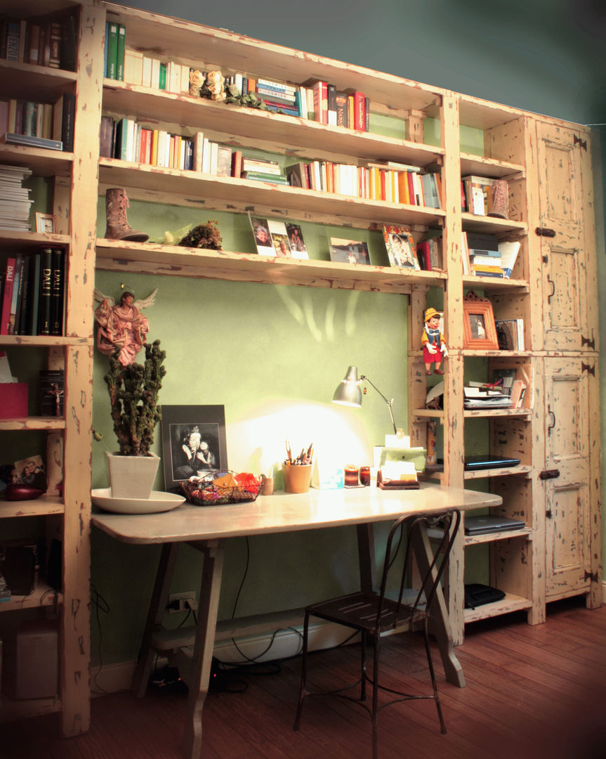 Libreria ChiaroScuro, Reverse Reverse Rustic style living room Cupboards & sideboards