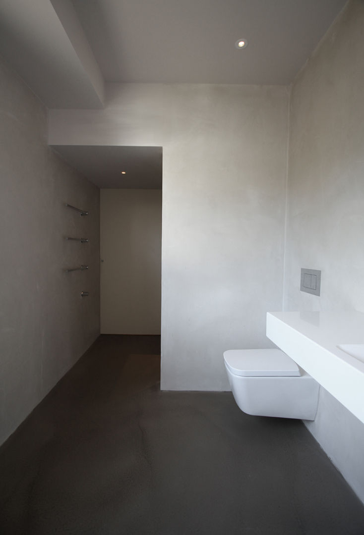 haus S, ingolstadt, architekturbüro axel baudendistel architekturbüro axel baudendistel Modern style bathrooms