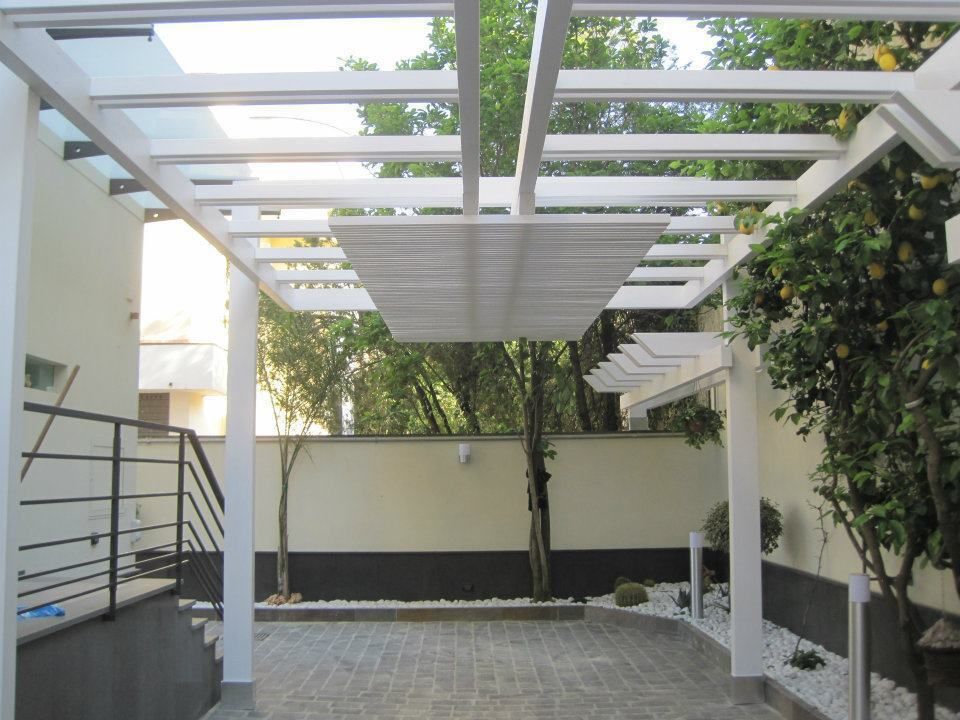 GAZEBO BIANCO , RicreArt - Italmaxitetto RicreArt - Italmaxitetto Nowoczesny balkon, taras i weranda