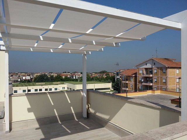 Gazebo con teli, RicreArt - Italmaxitetto RicreArt - Italmaxitetto Modern balcony, veranda & terrace