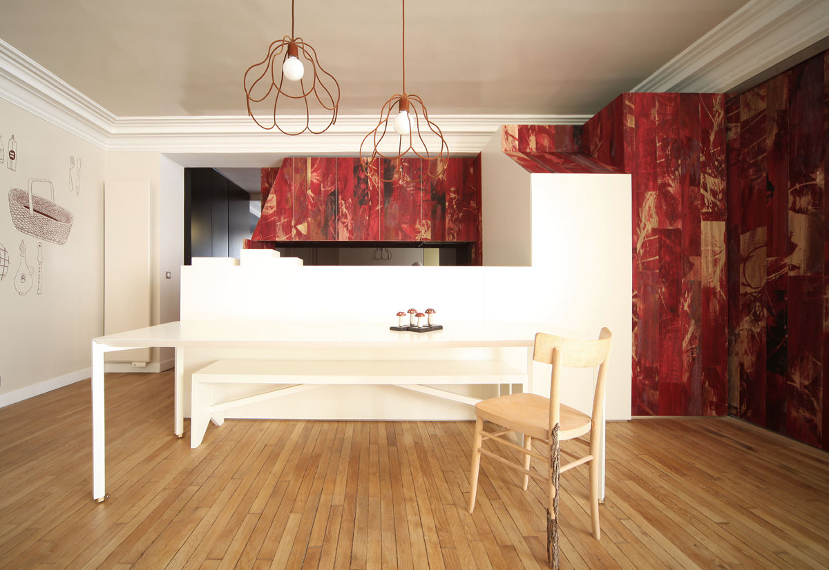 ​THE TRUE WOLF WEARS HIS FUR INSIDE, Marcante-Testa Marcante-Testa Dining room