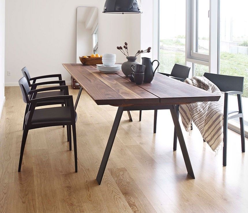 Plank Table Wharfside Furniture Comedores de estilo moderno Mesas