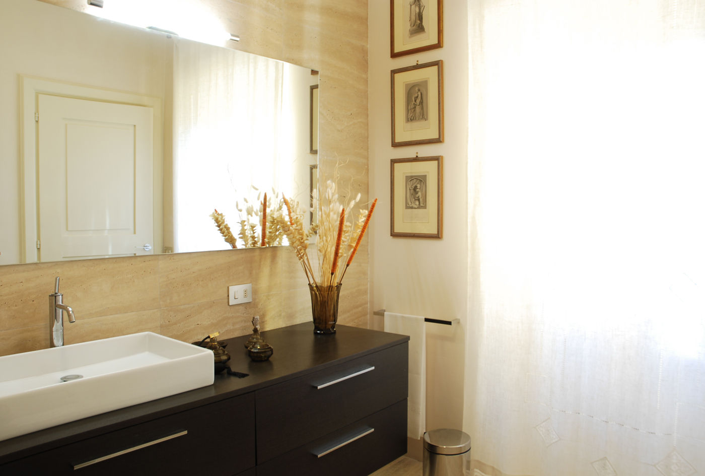 Bathroom OPERASTUDIO حمام