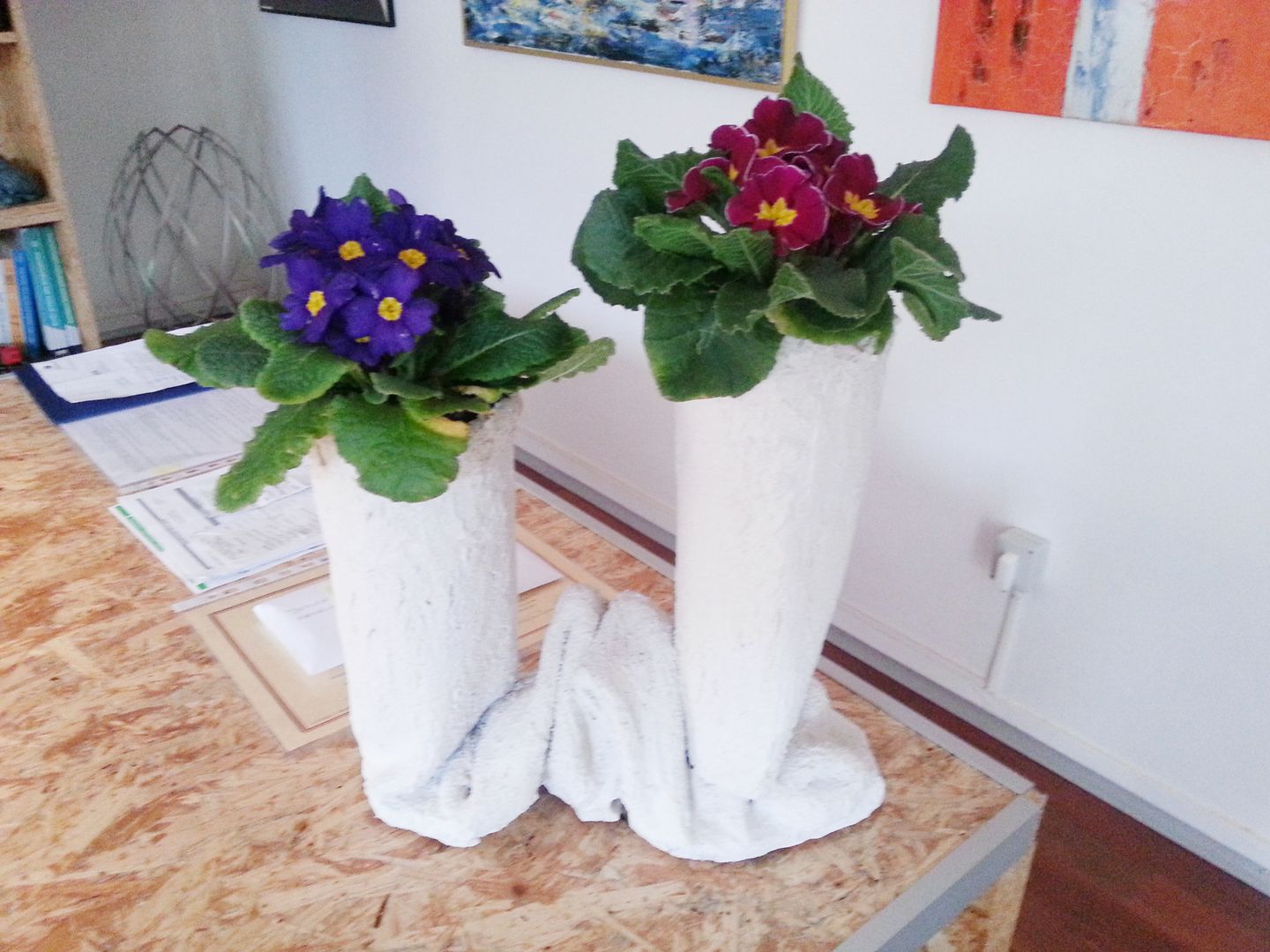 Concreted Fabric Flower Pot n°3-2013 homify Varandas, marquises e terraços modernos Plantas e flores