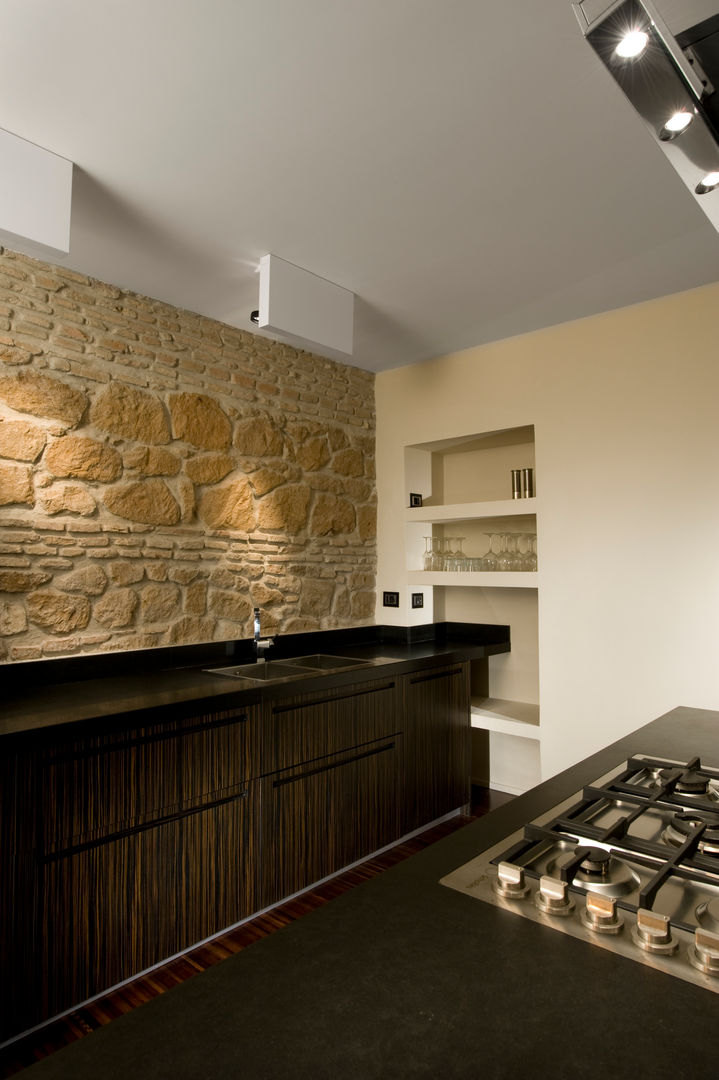 Trastevere Apartment, Carola Vannini Architecture Carola Vannini Architecture Kitchen