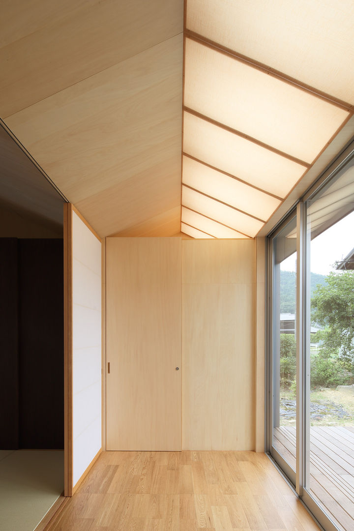 三田の農家-ANNEX/GAZEBO, eu建築設計 eu建築設計 Country style corridor, hallway& stairs