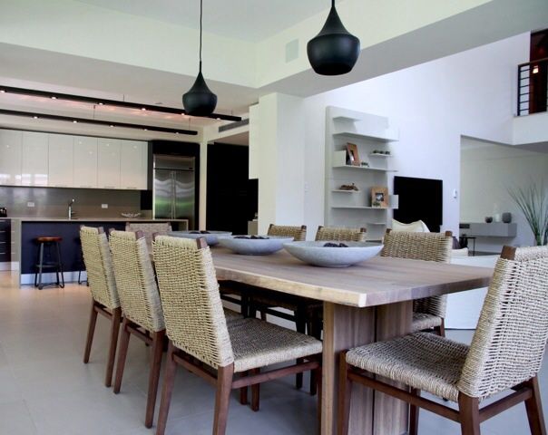 homify Modern dining room