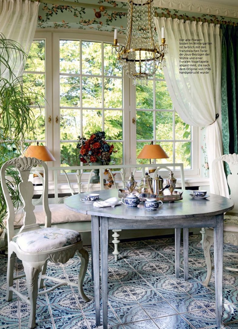 Zeitlos klassisch...als wär´s schon immer so gewesen!, THORA TOWN & COUNTRY THORA TOWN & COUNTRY Classic style dining room