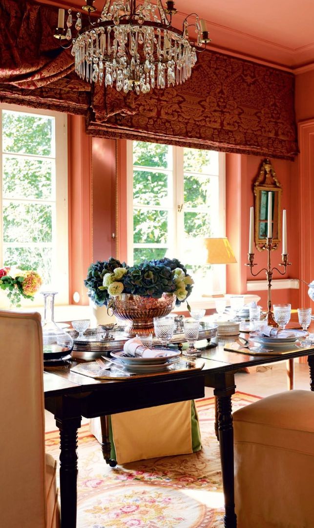 Zeitlos klassisch...als wär´s schon immer so gewesen!, THORA TOWN & COUNTRY THORA TOWN & COUNTRY Classic style dining room