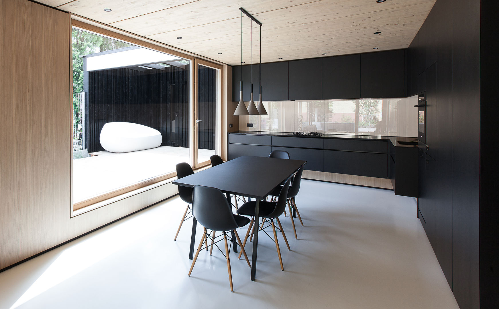 House B, FORMAT ELF ARCHITEKTEN FORMAT ELF ARCHITEKTEN Modern dining room