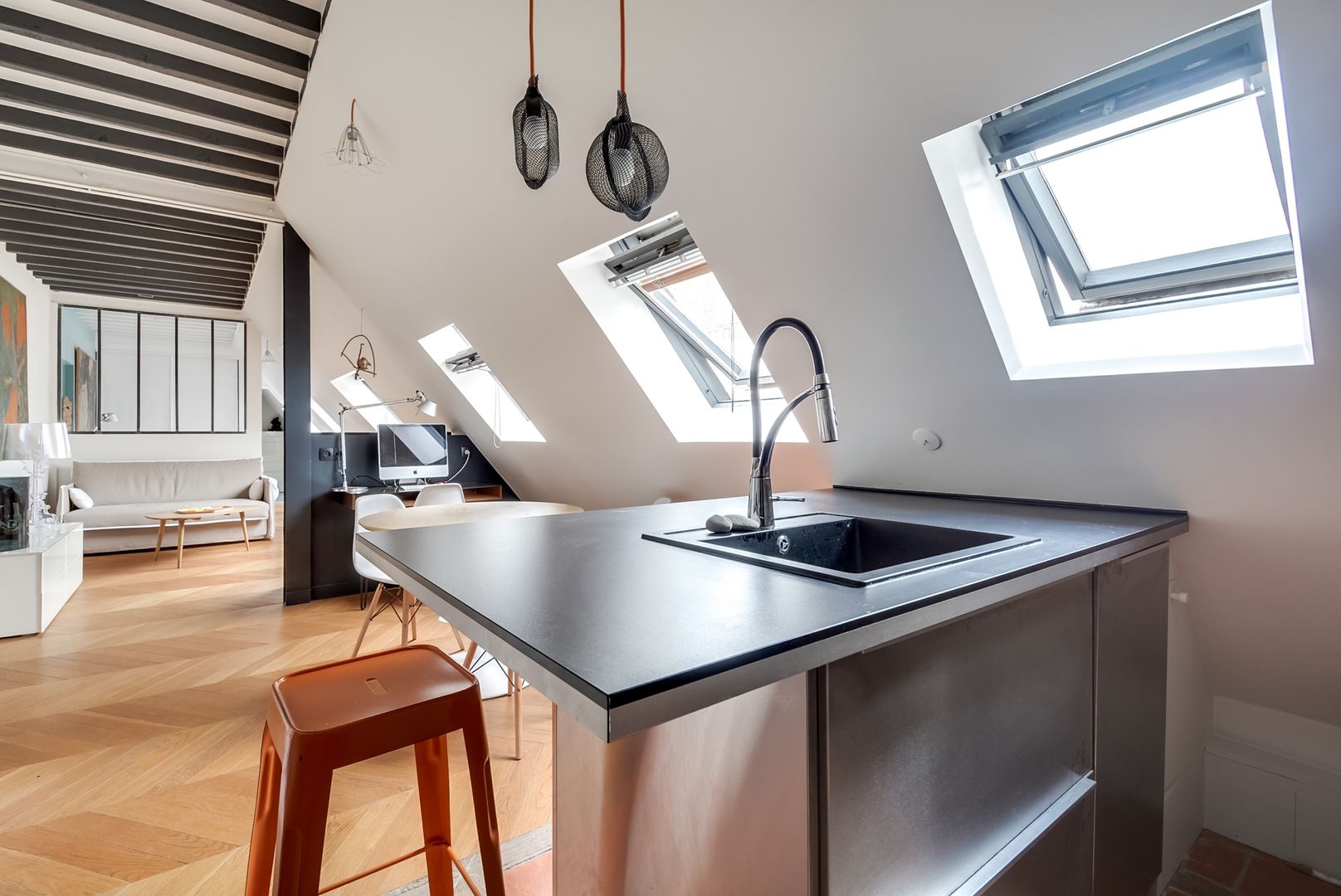 Appartement agence Paris, Meero Meero 現代廚房設計點子、靈感&圖片