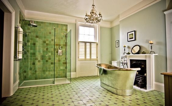 Albany Villas Parker bathrooms & Kitchens Classic style bathroom