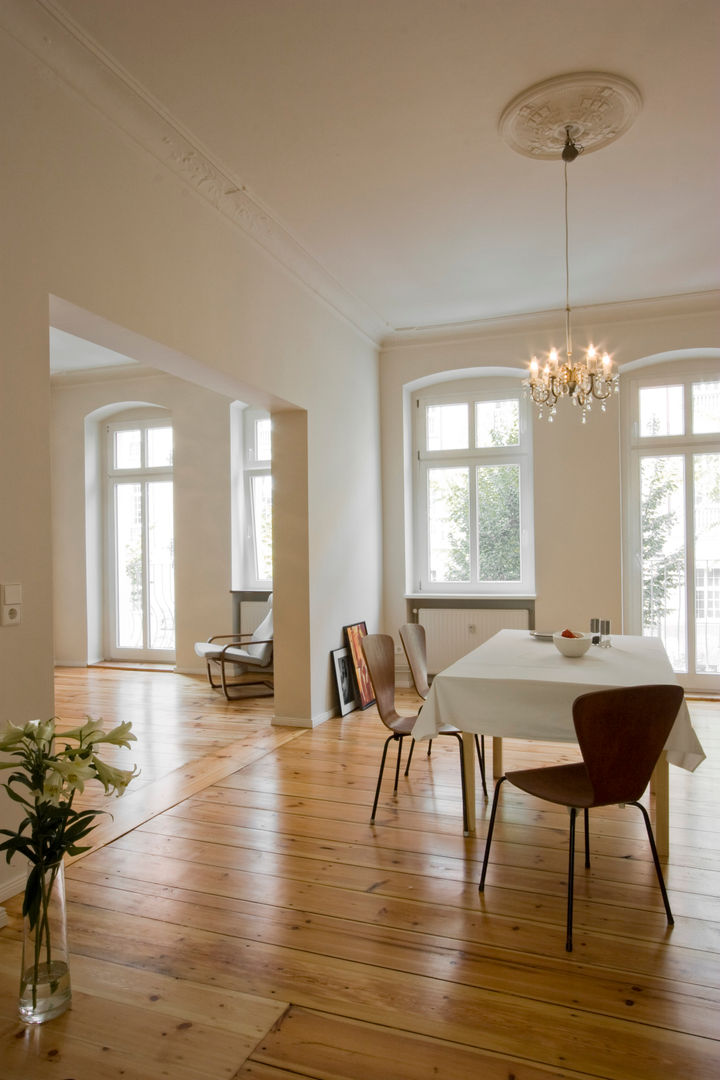 Appartement Prenzlauer Berg, Nickel Architekten Nickel Architekten Modern dining room